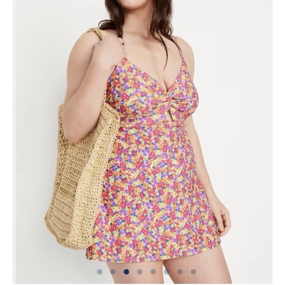 OLD NAVY Twist-Front Swimsuit Dress Ditsy Floral‎ XL Cruise Resortwear Spa Beach